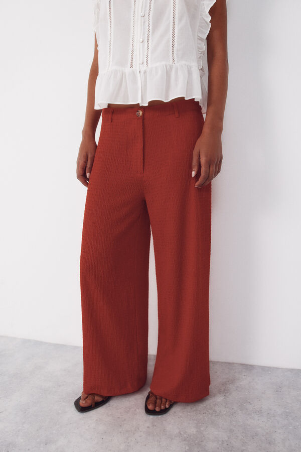 Cortefiel Pantal&oacute;n fluido con textura Coral