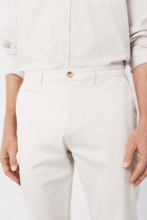 Cortefiel Pantal&oacute;n chino ligero slim fit Marfil