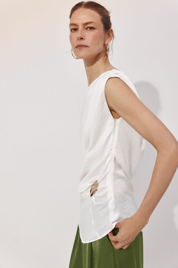 Cortefiel Top drapeado Marfil