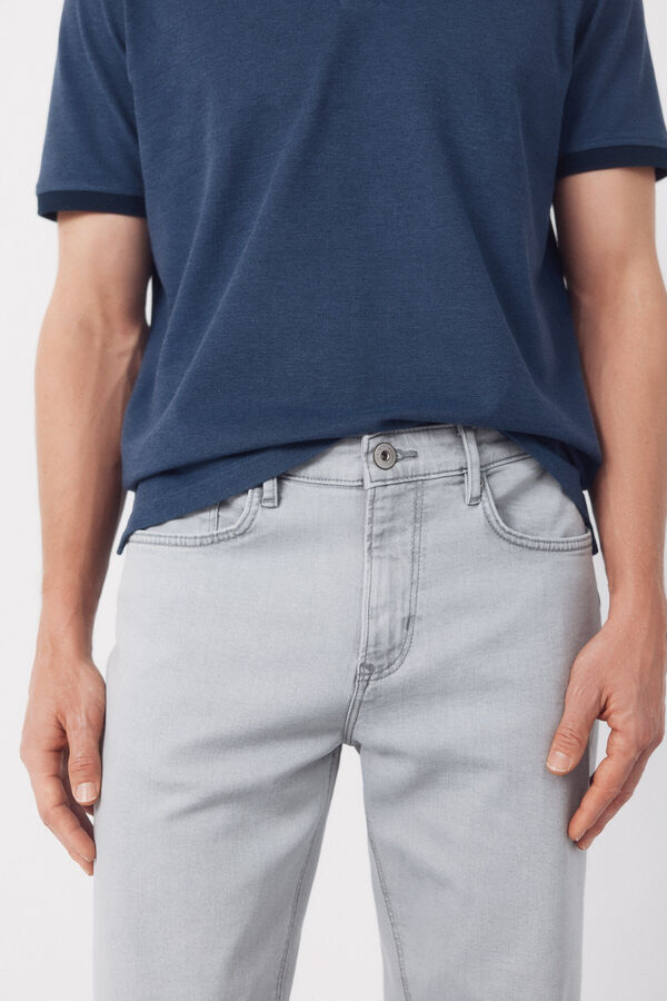 Cortefiel Pantal&oacute;n vaquero regular fit Gris