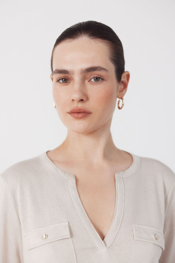 Cortefiel Playera con bolsillos Beige