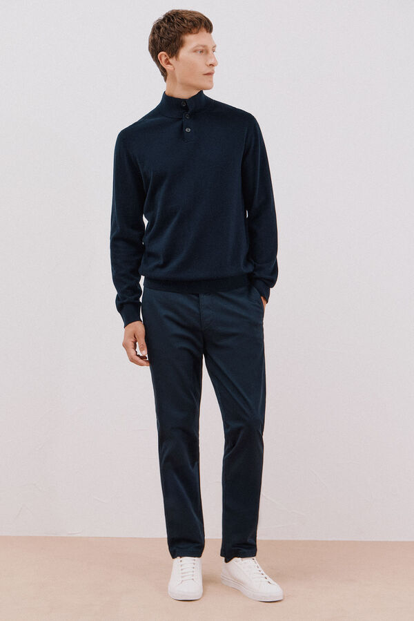 Cortefiel Pantal&oacute;n chino ligero regular fit Azul marino