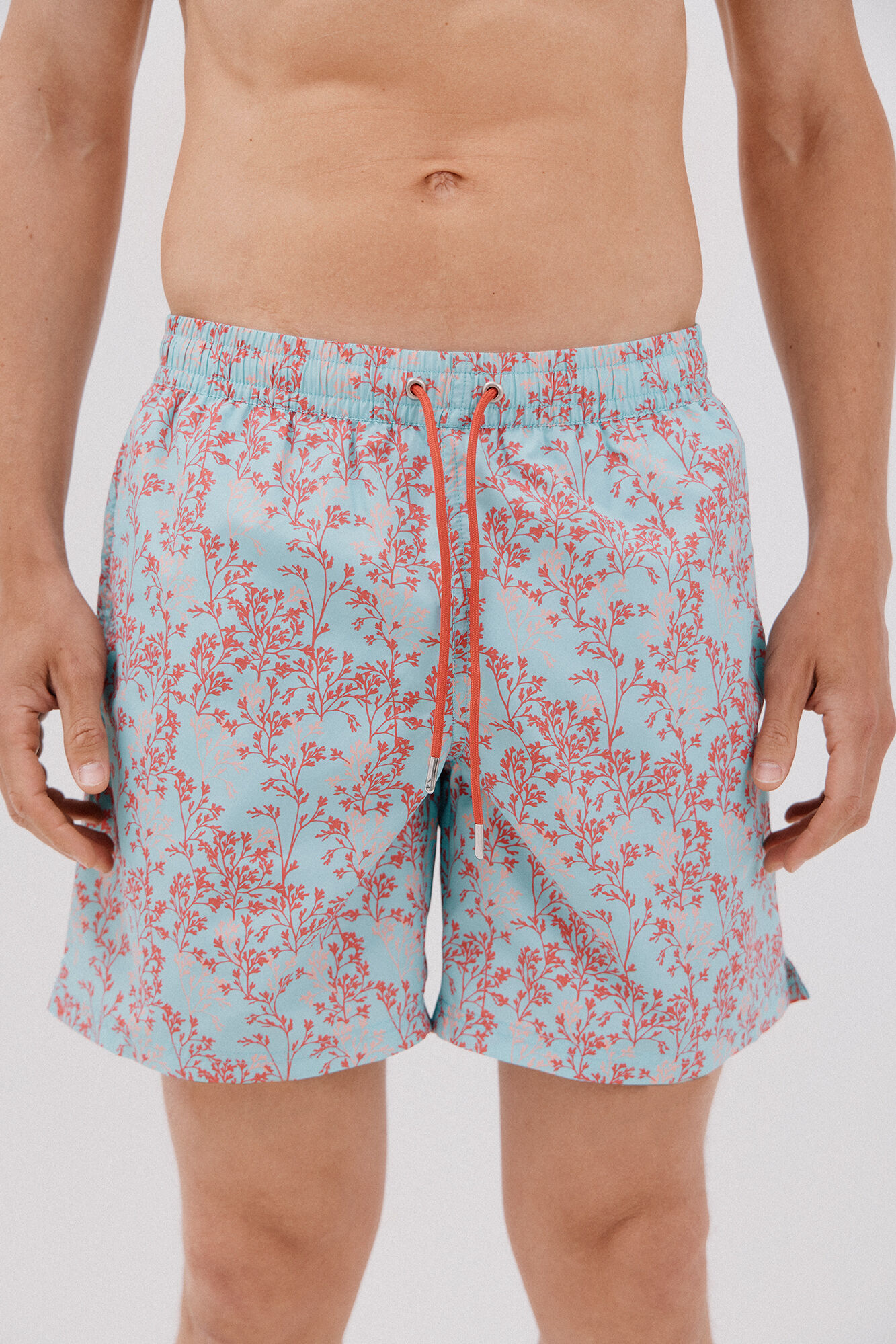 Cortefiel Ba&ntilde;ador estampado hojas