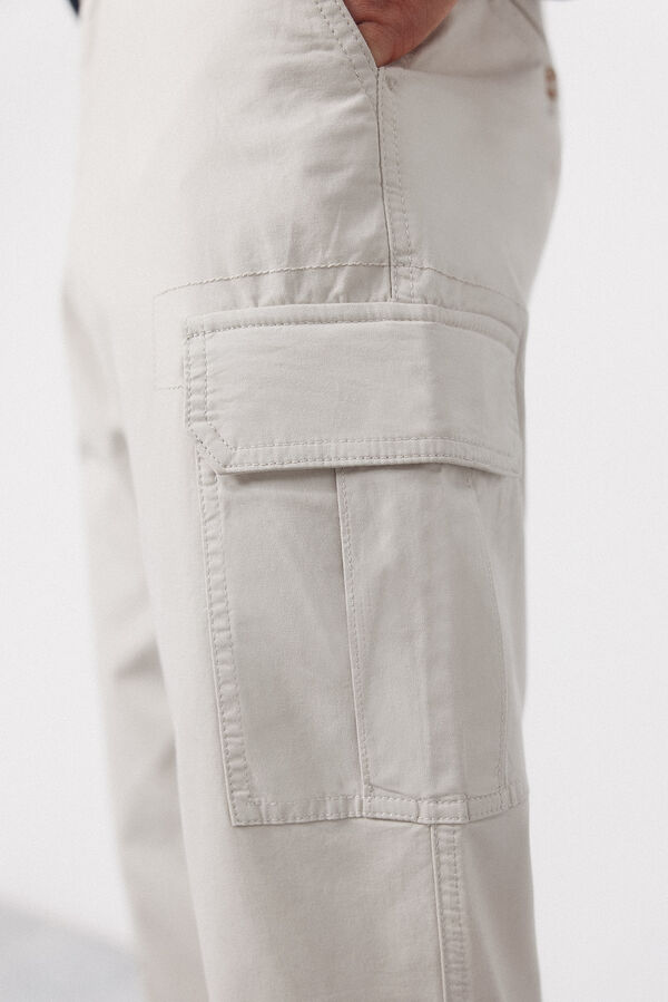 Cortefiel Pantal&oacute;n cargo tapered Beige