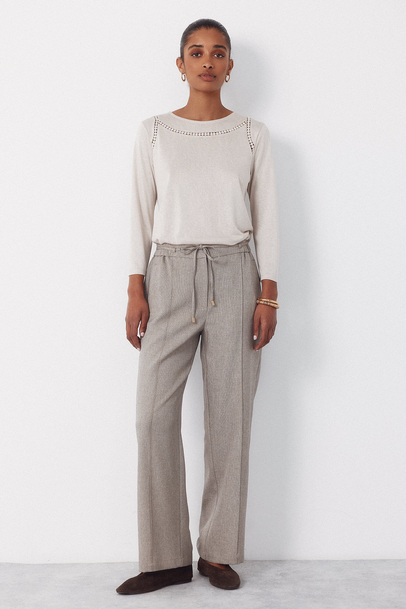 Cortefiel Playera con detalle de vainicas