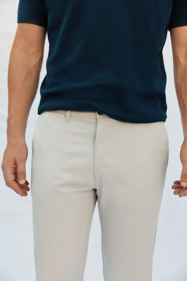 Cortefiel Pantal&oacute;n chino ligero regular fit Gris