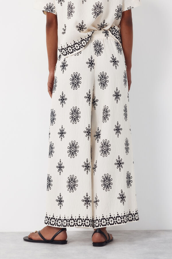 Cortefiel Pantal&oacute;n estampado Estampado blanco