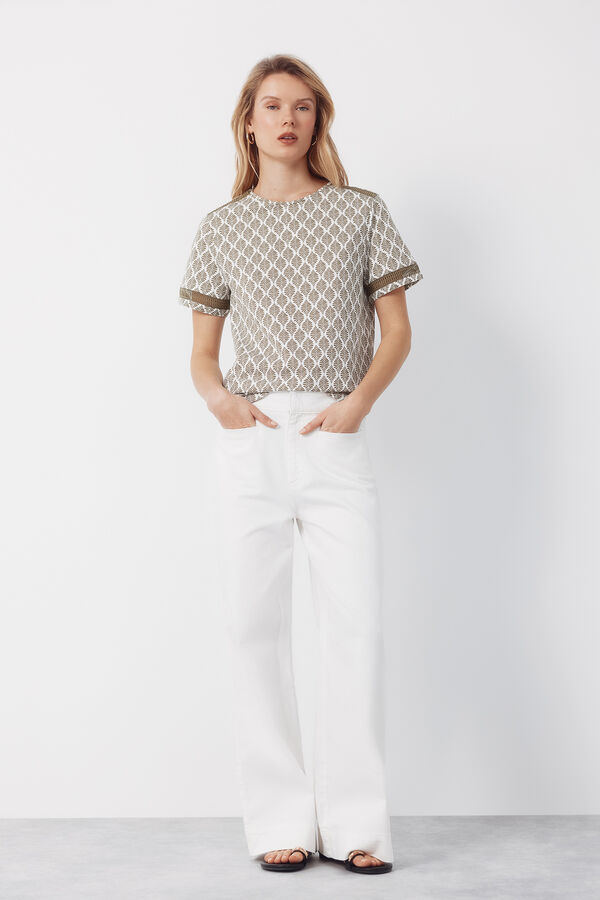 Cortefiel Playera con detalle de vainicas Estampado verde