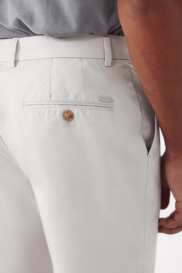 Cortefiel Chino pinzas tapered Marfil