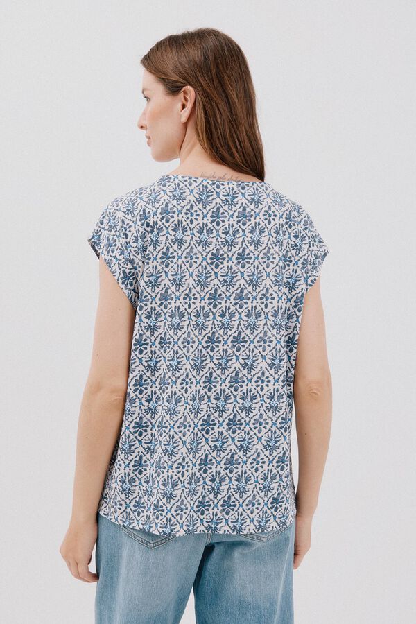 Cortefiel Playera pico con detalle puntilla Estampado azul