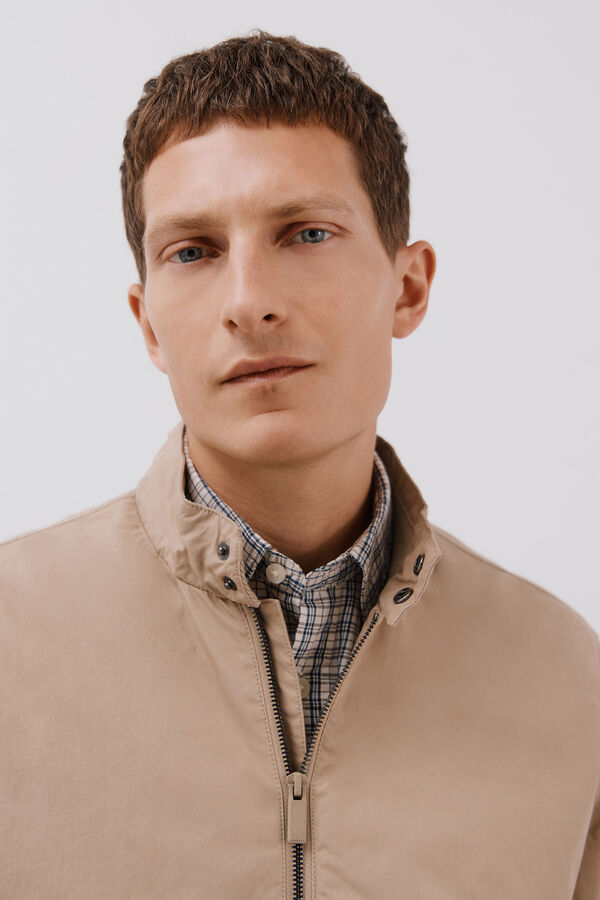 Cortefiel Chamarra ligera casual Beige