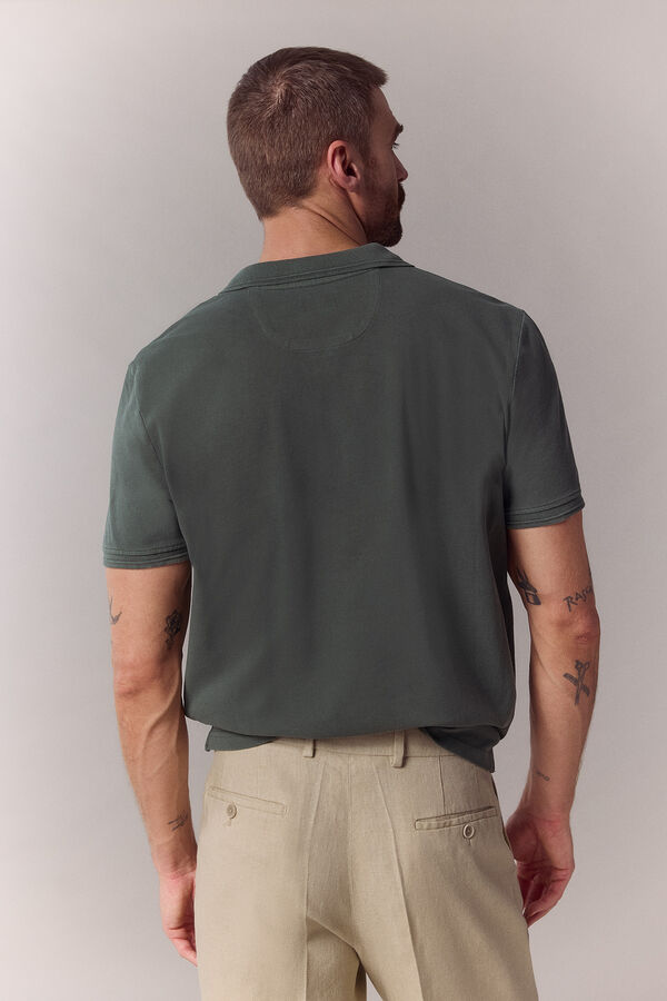 OOTO Polo b&aacute;sico piqu&eacute; lavado Kaki