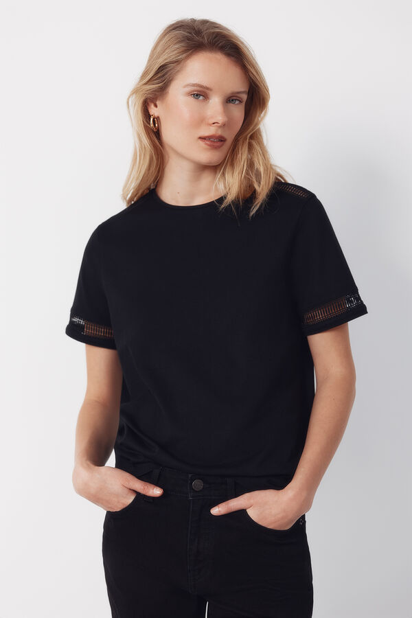 Cortefiel Playera con detalle de vainicas Negro