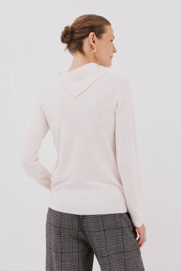 Cortefiel Su&eacute;ter cuello botones Marfil