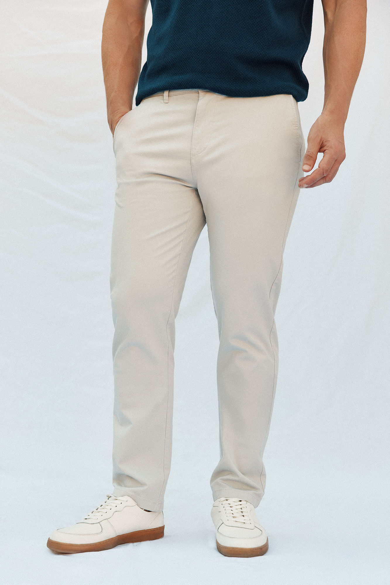Cortefiel Pantal&oacute;n chino ligero regular fit