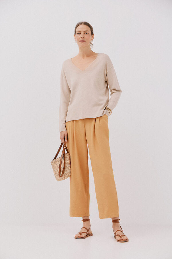 Cortefiel Su&eacute;ter escote pico Beige