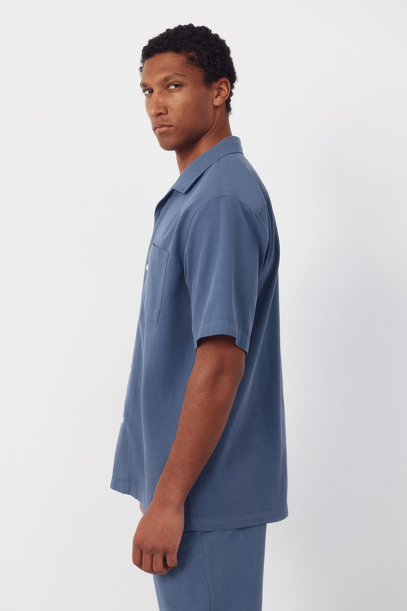 Cortefiel Camisa lisa manga corta cuello bowling