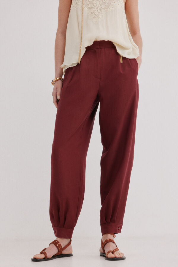 Hoss Intropia Paola. Pantal&oacute;n fit bombacho Vino