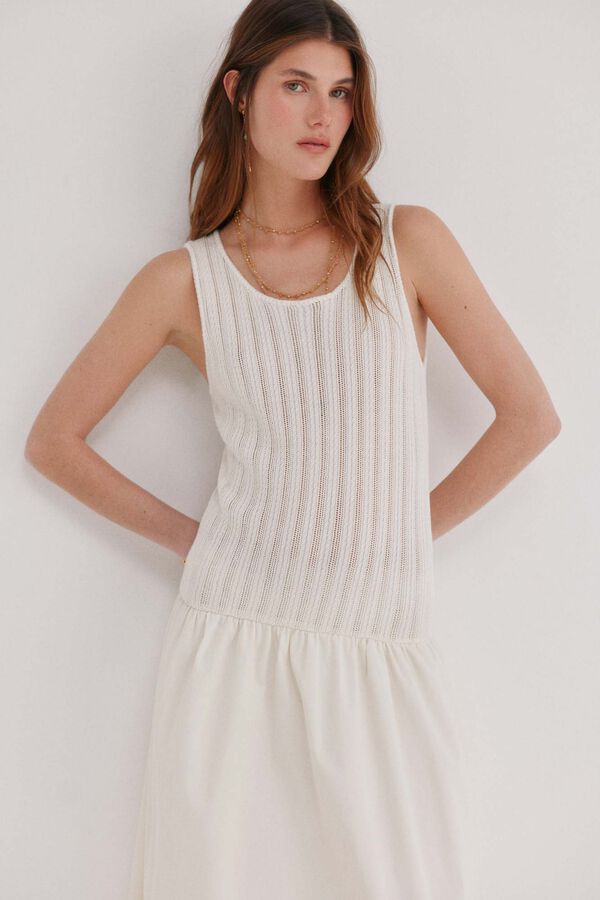 Hoss Intropia Alba. Vestido de punto combinado Beige