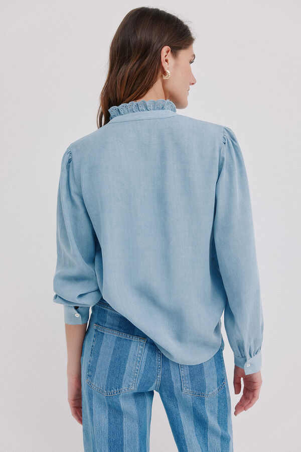 Hoss Intropia Cintia. Blusa con volante en la solapa Azul