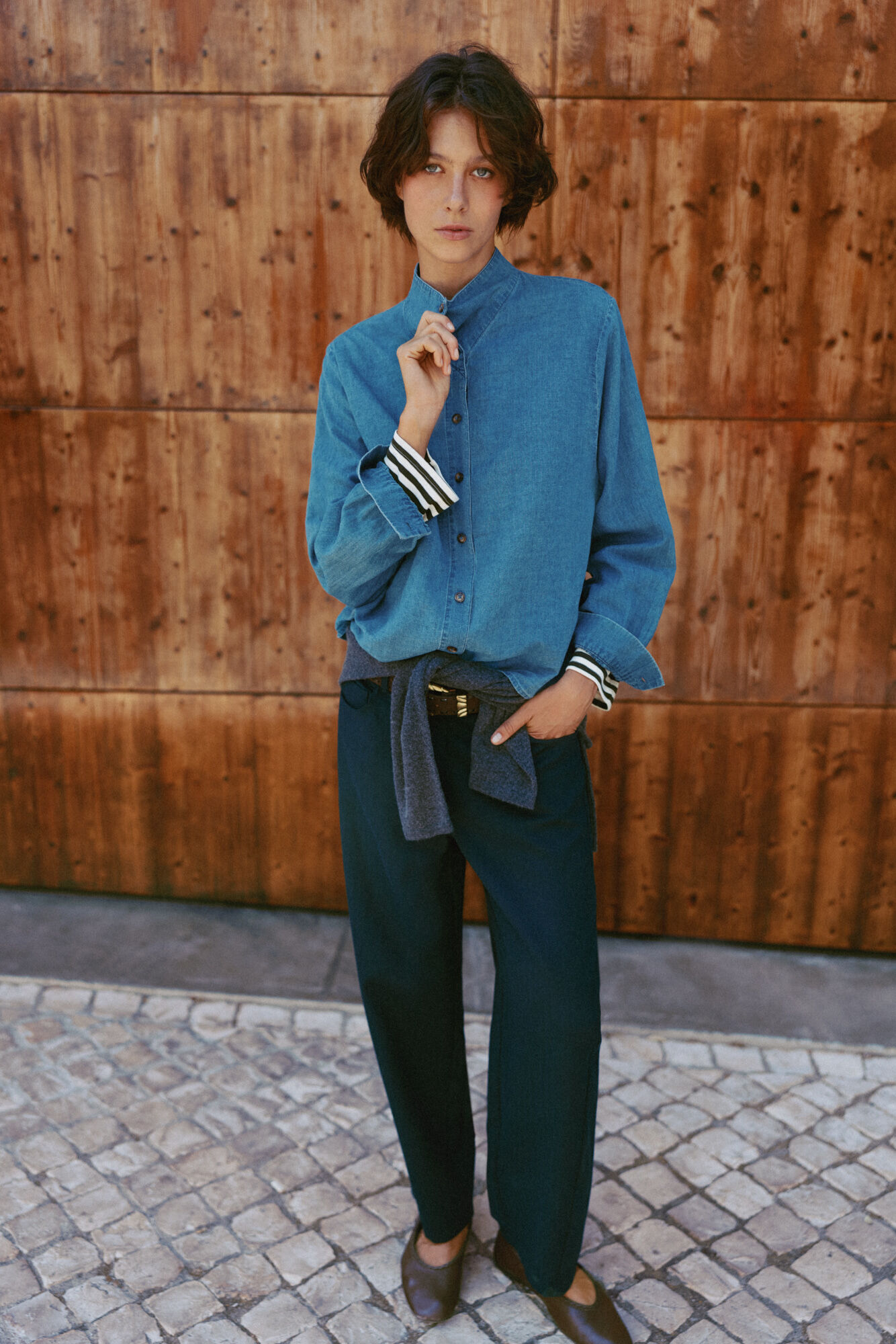 Hoss Intropia Coria. Camisa denim