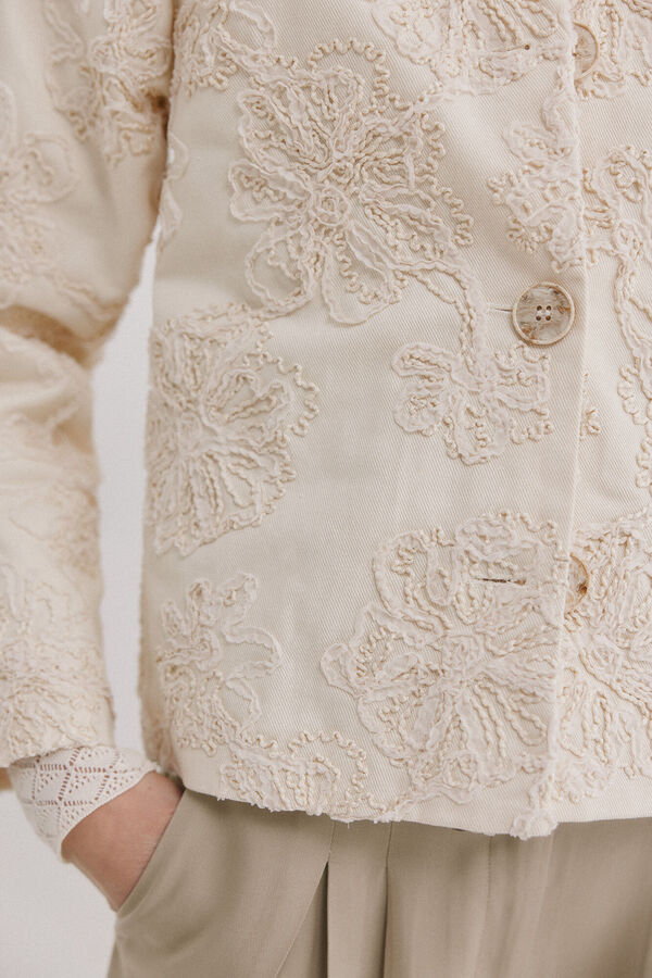 Hoss Intropia Eider. Chamarra jacquard Marfil