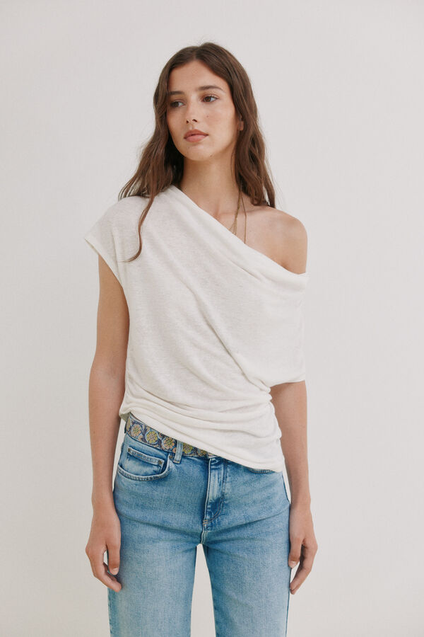 Hoss Intropia Madeline. Playera drapeada Beige