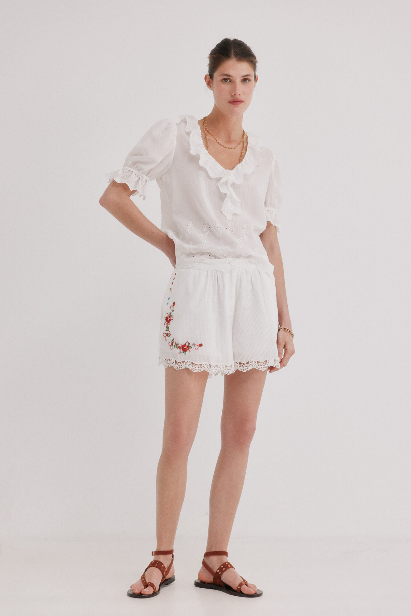 Hoss Intropia Carina. Blusa volante