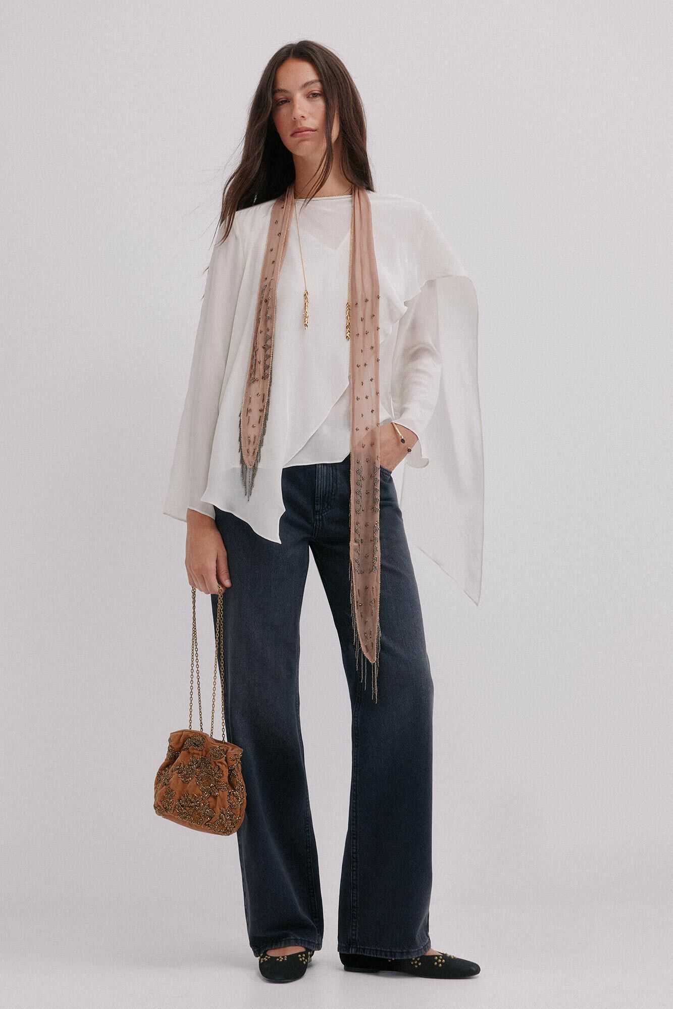 Hoss Intropia Guiada. Blusa con cruce asim&eacute;trico