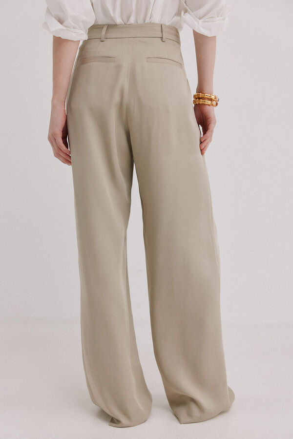 Hoss Intropia Paloma. Pantal&oacute;n doble pliegue Marfil