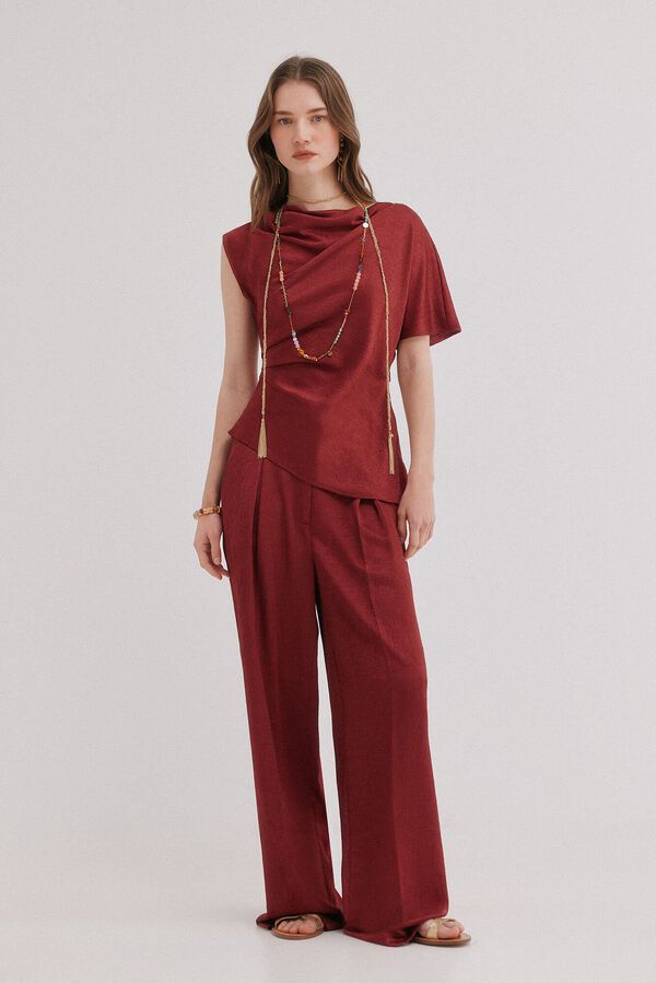 Hoss Intropia Carolyn. Blusa flu&iacute;da satinada Vino