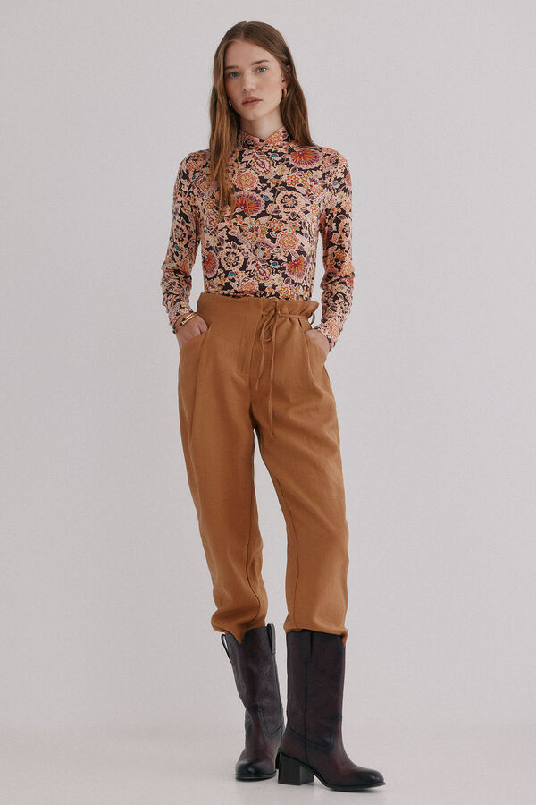 Hoss Intropia Piper. Pantal&oacute;n con lazada Beige