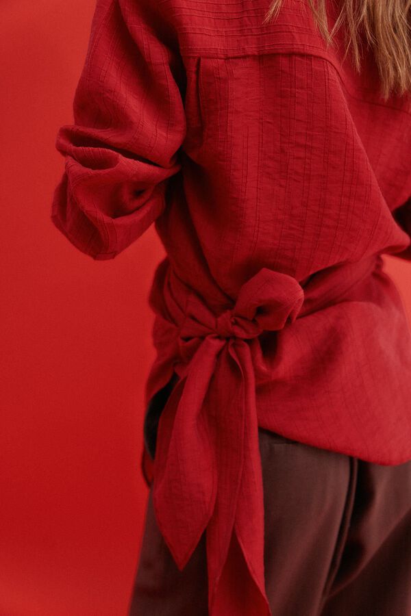 Hoss Intropia Cosette. Blusa con lazo rojo