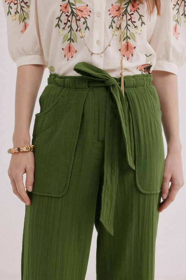 Hoss Intropia Pia. Pantal&oacute;n estilo cargo Kaki