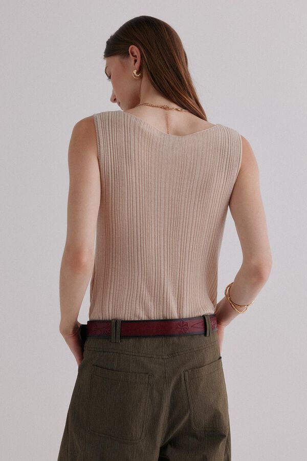 Hoss Intropia Nahia. Top con volante Beige