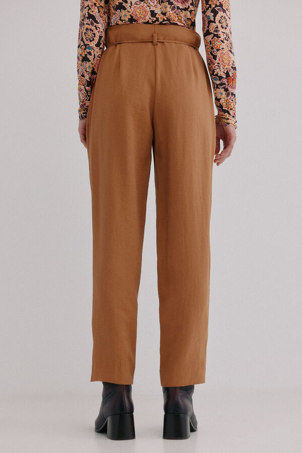 Hoss Intropia Piper. Pantal&oacute;n con lazada Beige