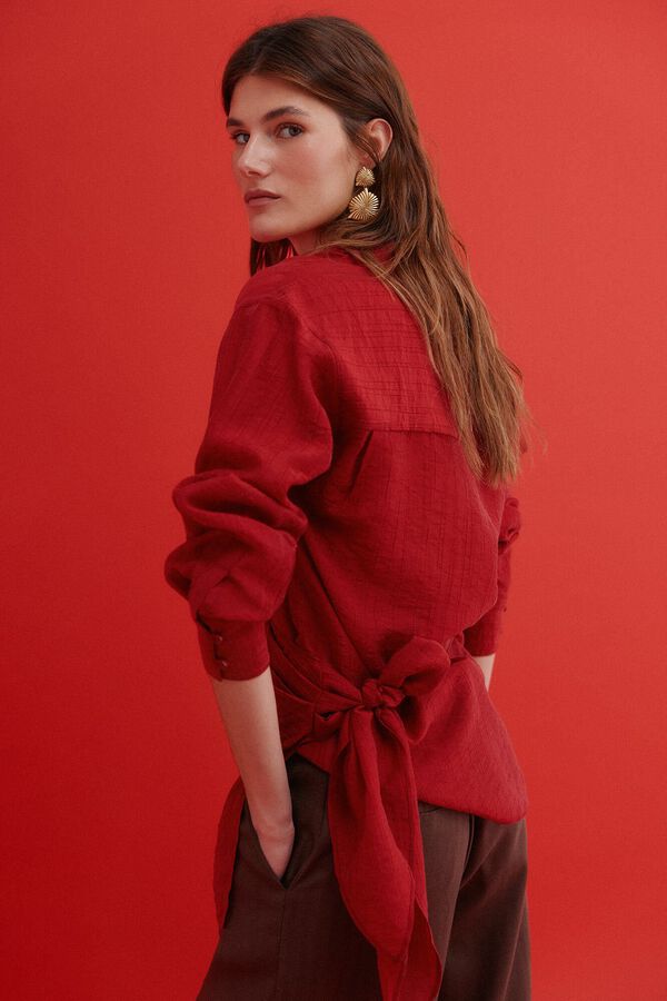 Hoss Intropia Cosette. Blusa con lazo rojo