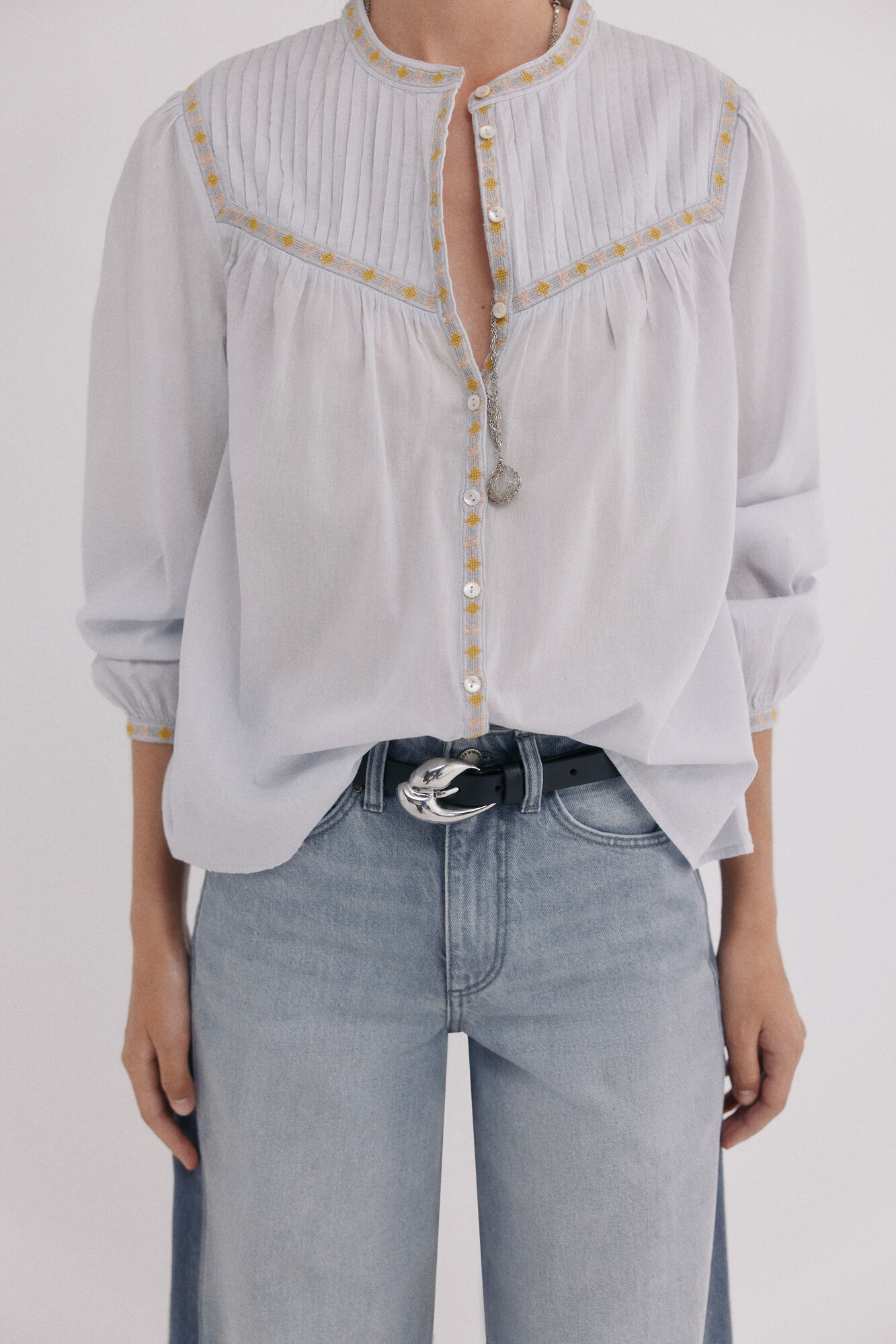 Hoss Intropia Catia. Blusa con jaretas