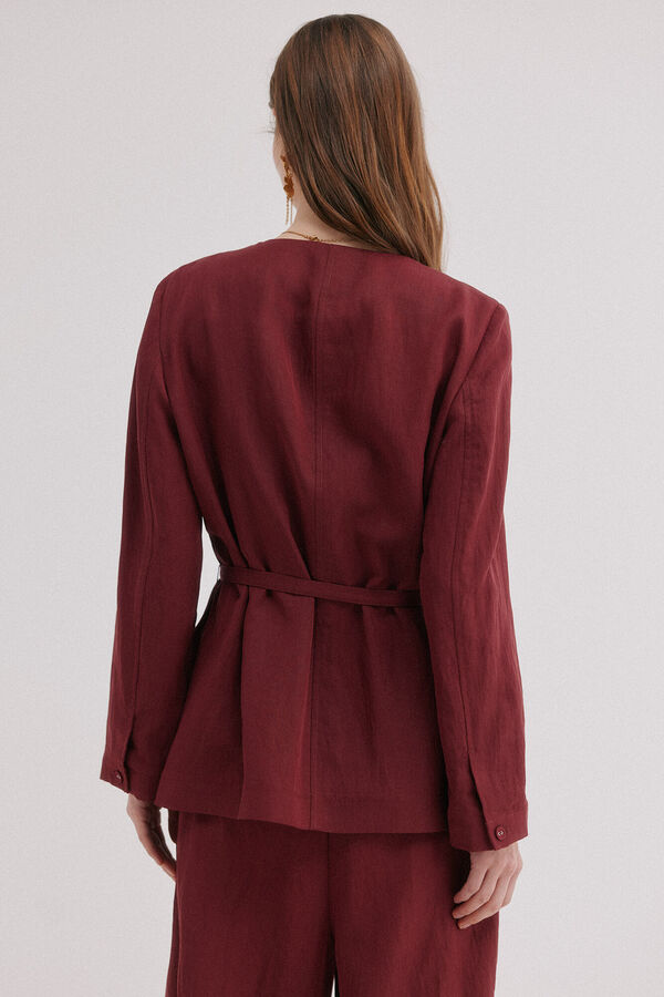 Hoss Intropia Emma. Chaqueta cruzada Vino