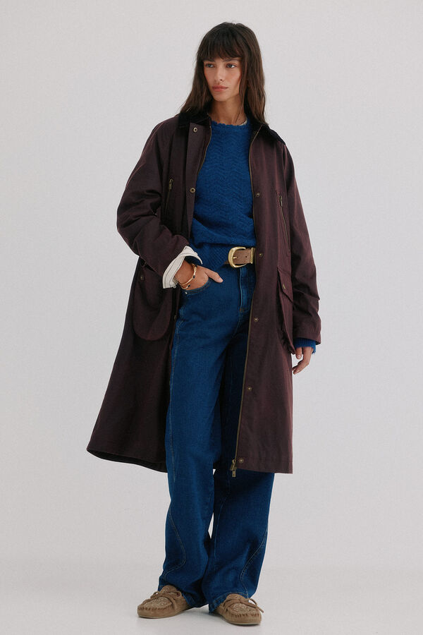 Hoss Intropia Damaris. Gabardina con bolsillos Granate