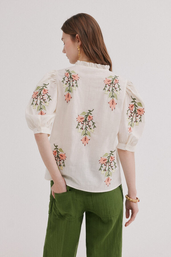 Hoss Intropia Capri. Blusa bordado floral Marfil