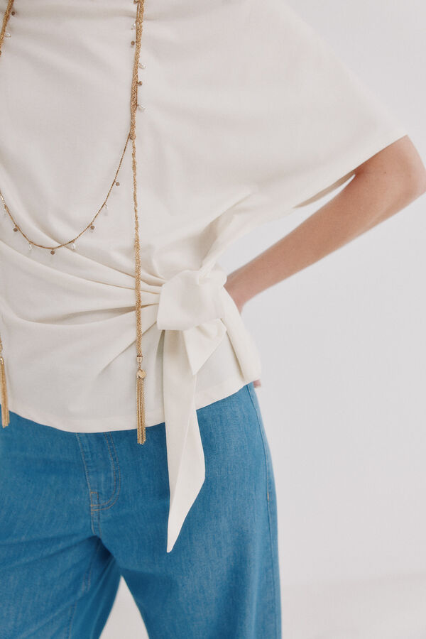 Hoss Intropia Mele. Camiseta tejido flu&iacute;do Beige