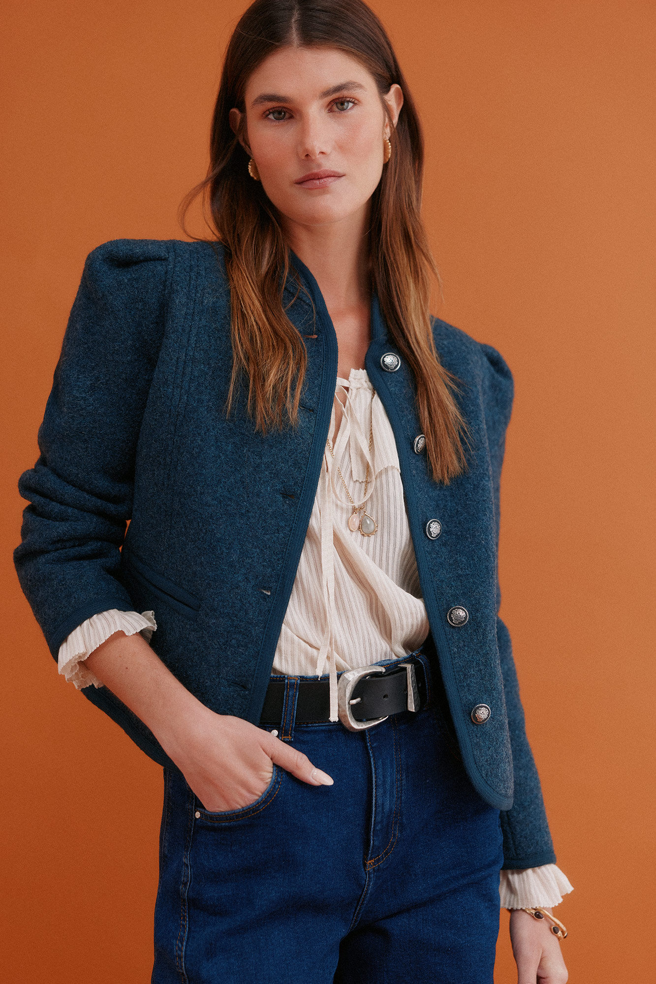 Hoss Intropia Fernanda. Abrigo estilo austriaca