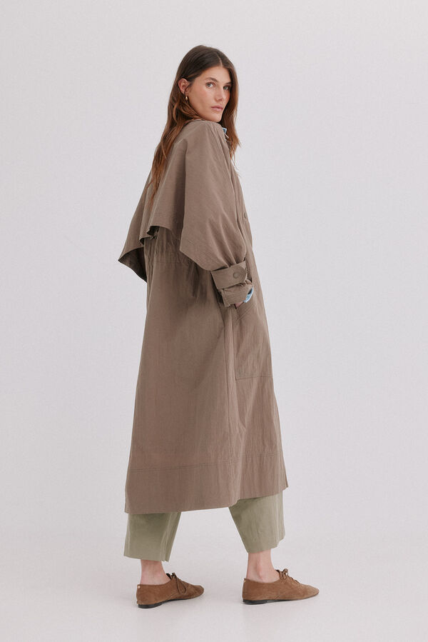 Hoss Intropia Dalia. Chamarra midi Marron oscuro