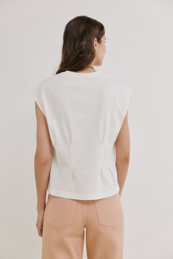 Hoss Intropia Margot. Playera entallada Marfil