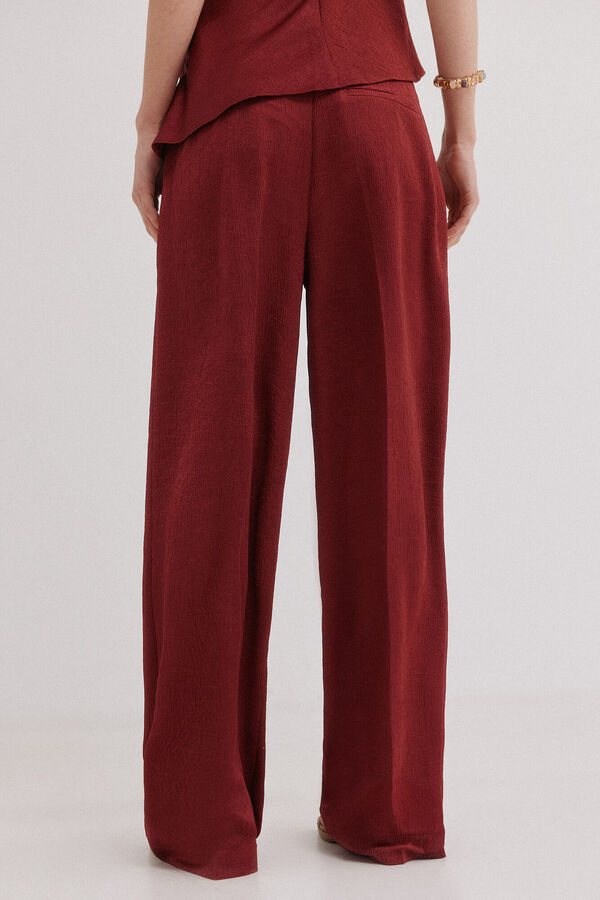 Hoss Intropia Poline. Pantal&oacute;n flu&iacute;do brillante Vino