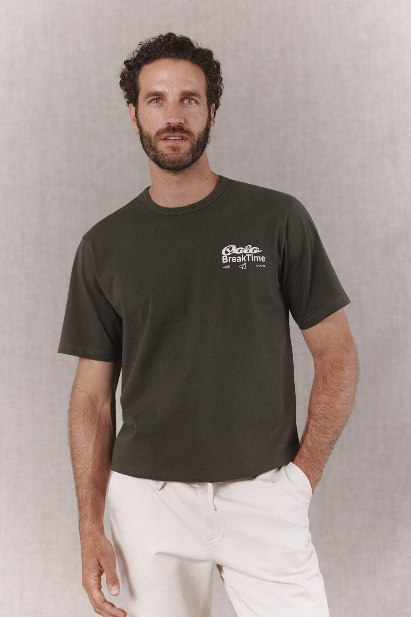 OOTO Playera gr&aacute;fica lavada