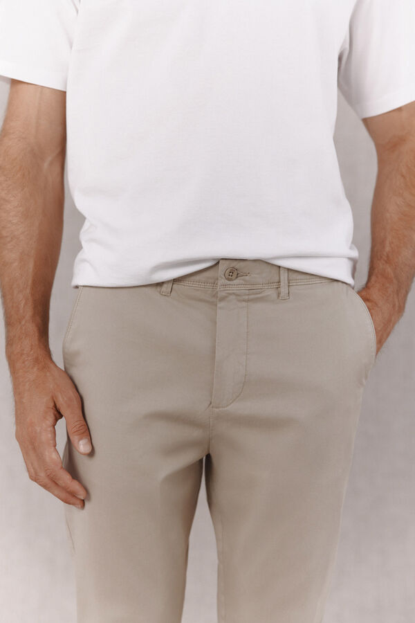 OOTO Pantal&oacute;n chino slim b&aacute;sico Beige