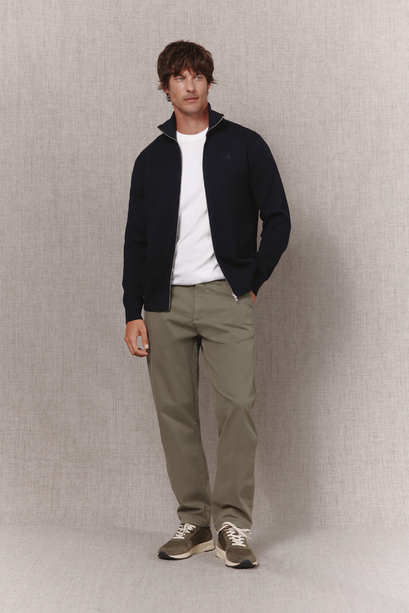OOTO Pantal&oacute;n chino b&aacute;sico regular