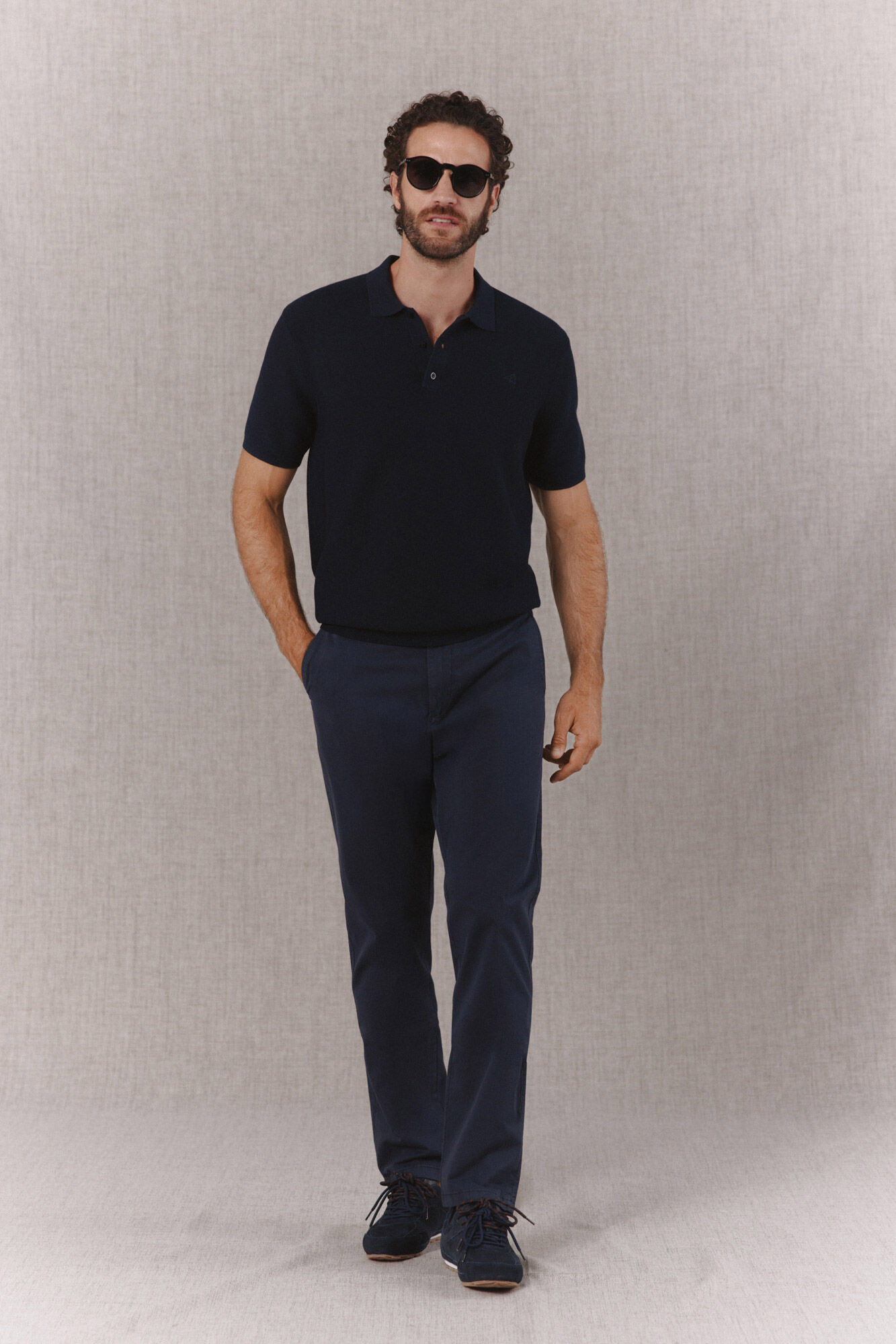 OOTO Pantal&oacute;n chino slim b&aacute;sico